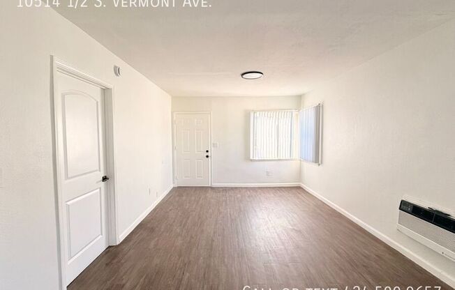 10514 1/2 S VERMONT AVE