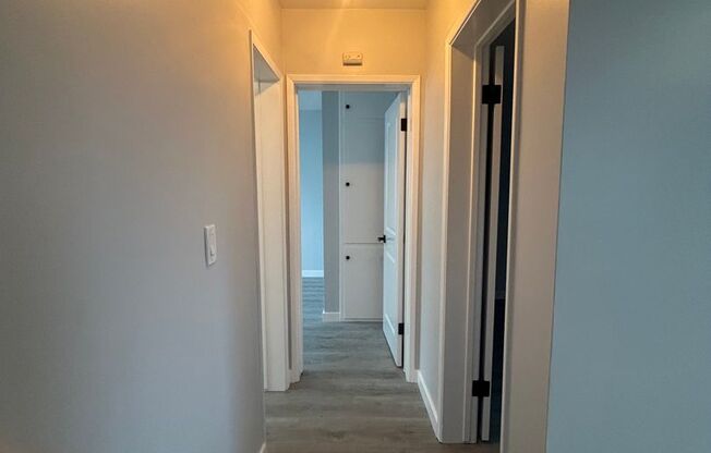 2 beds, 1 bath, 950 sqft, $3,850, Unit Unit A