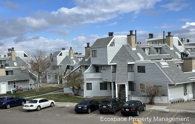 1 bedroom Condo in Windcreek Available NOW
