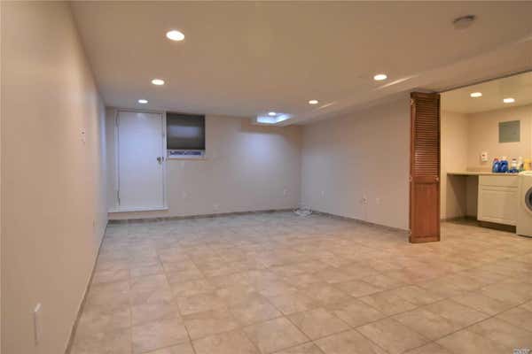 210 15 42 AVE