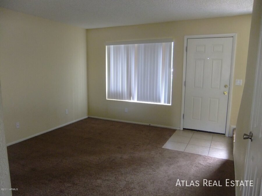 4828 W ORANGEWOOD AVE