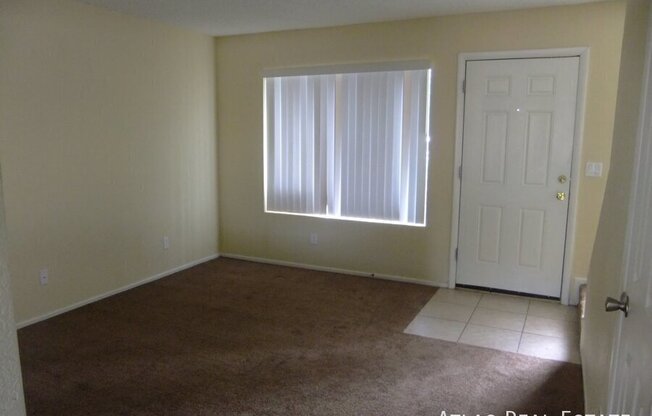 4828 W ORANGEWOOD AVE