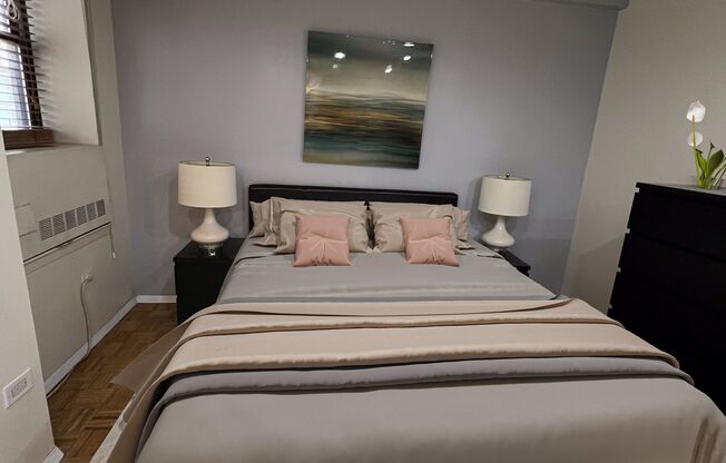 1 bed, 1 bath, 650 sqft, $3,850, Unit 1909