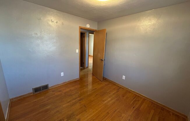 3 beds, 1 bath, $1,450