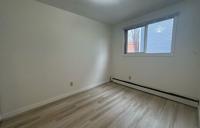 2 beds, 1 bath, 752 sqft, $925, Unit Unit 1