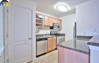 $1890 GORGEOUS STUDIO CONDO IN BAYWOOD VILLAS OF CENTRAL FREMONT