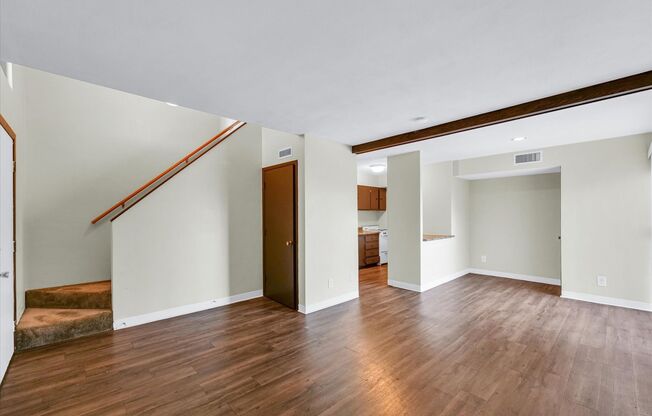 1 bed, 1 bath, 720 sqft, $999