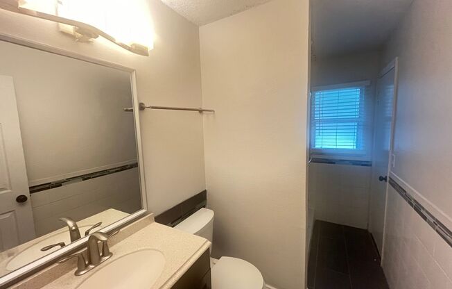 Beautiful 3 Bed 1.5 Bath Pool Home for Rent in Lake Mary, FL