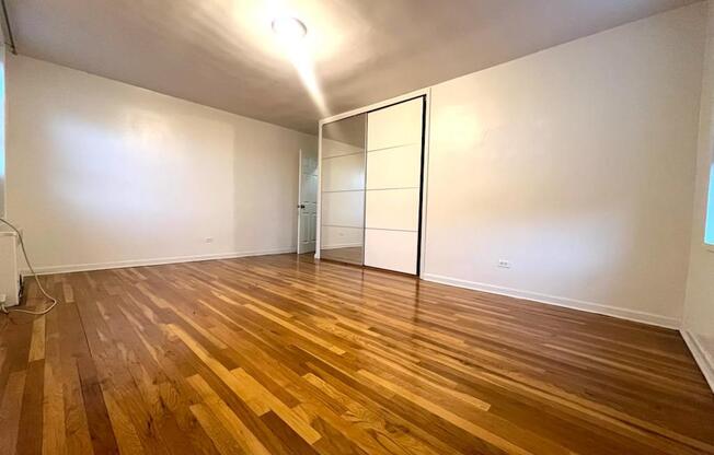 1 bed, 1 bath, 879 sqft, $2,300, Unit 1D