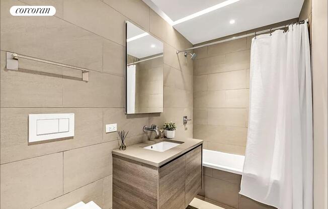313 W 121 ST