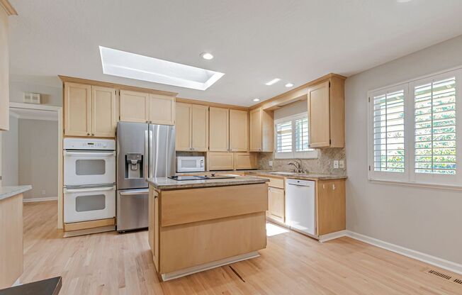 Beautiful 4 Bedroom Home on Almaden Country Club Golf Course