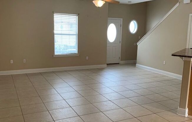 Niceville Florida 3/2.5 Townhouse.