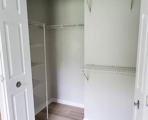 3 beds, 2 baths, 1,070 sqft, $1,550, Unit 2348F