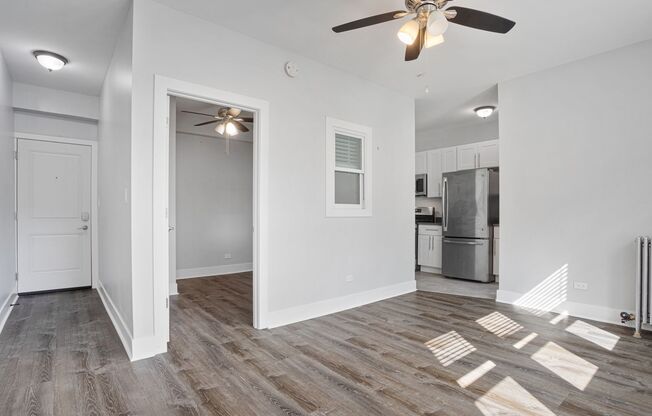 1 bed, 1 bath, 402 sqft, $1,600, Unit 208