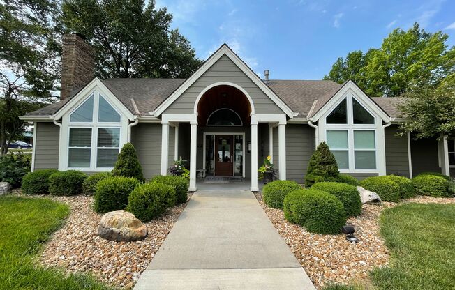 1 bed, 1 bath, 652 sqft, $1,325, Unit #707