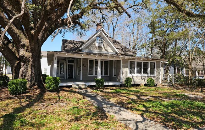 201 E. Robert Street