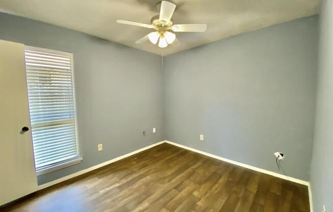 11013 CRENCHRUS CT