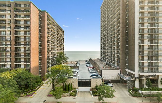 1 bed, 1 bath, 654 sqft, $2,300, Unit 702