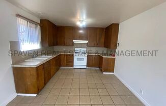 2 beds, 1 bath, 1,000 sqft, $1,695, Unit 10389