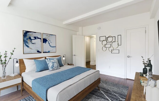 507 W 113 ST