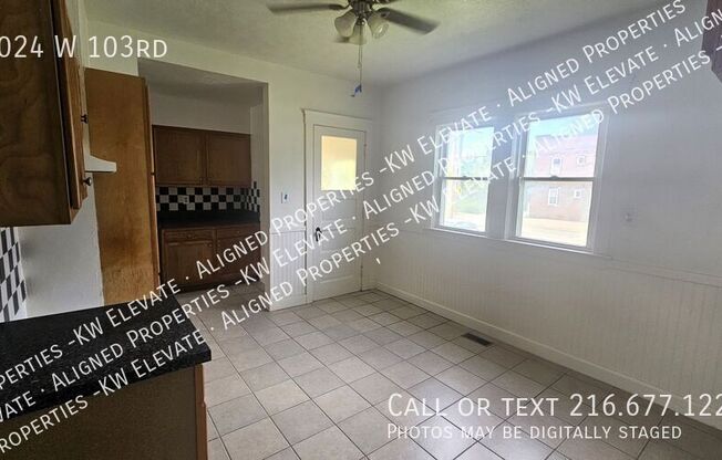 3024 W 103 ST