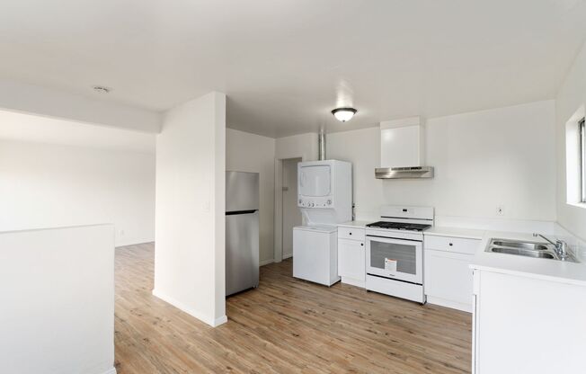 2085 Franklin