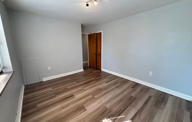 2 beds, 1 bath, 800 sqft, $1,790, Unit 6230 Fifth Ave. #120D
