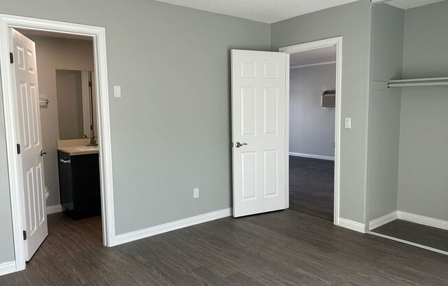 2 beds, 1.5 baths, 866 sqft, $3,080, Unit 810G1