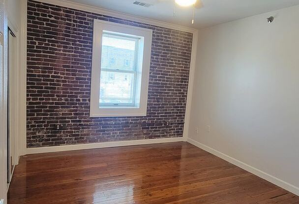 2 beds, 1 bath, 1,016 sqft, $2,650, Unit Suite 202