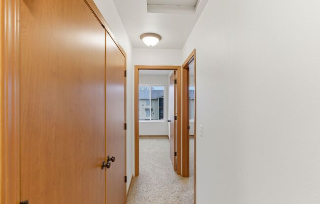 2 beds, 2 baths, 952 sqft, $1,595, Unit 1913-201