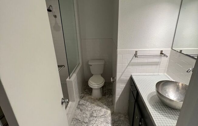 1 bed, 1 bath, 767 sqft, $1,399, Unit RRO-119