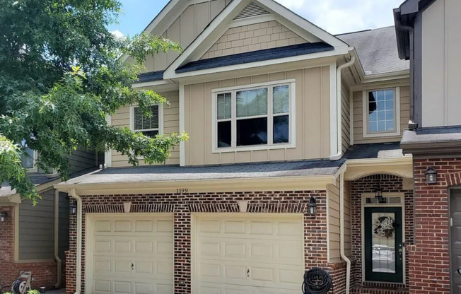 Beautiful 3-Bedroom, 2.5-Bath Townhome in Gated Marietta Community