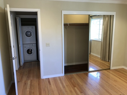 1 bed, 1 bath, 690 sqft, $2,675, Unit 42