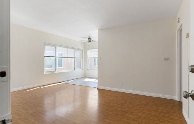 1 bed, 1 bath, 614 sqft, $1,595, Unit 14