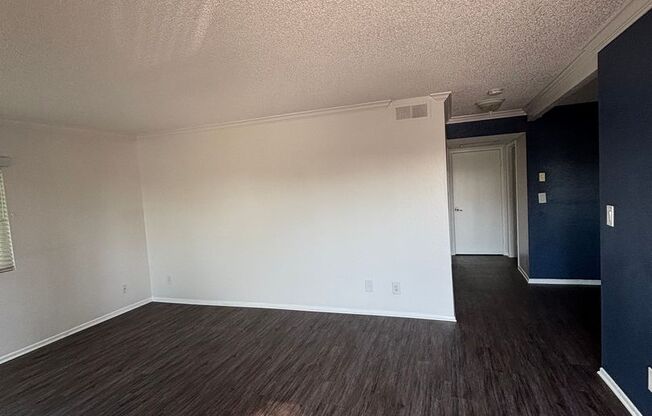 1 bed, 1 bath, 750 sqft, $2,330, Unit 1410