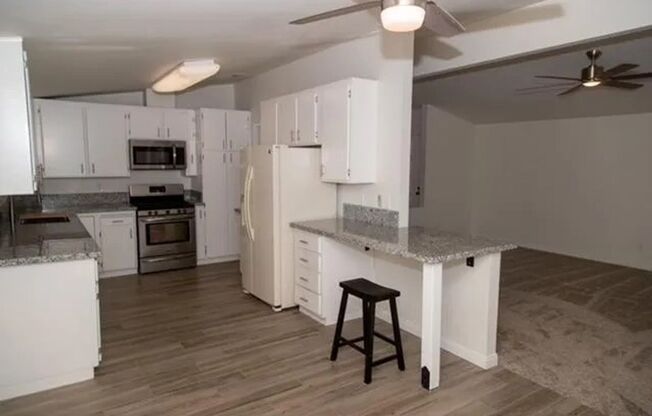 3 beds, 1.5 baths, 1,200 sqft, $3,995, Unit 5192 Winthrop St