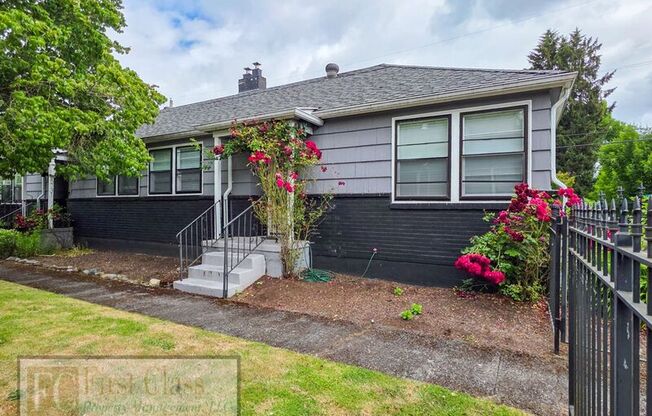 5735 N MONTANA AVE