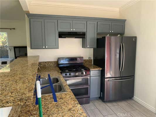 3 beds, 1 bath, 1,200 sqft, $3,100, Unit SUITE B