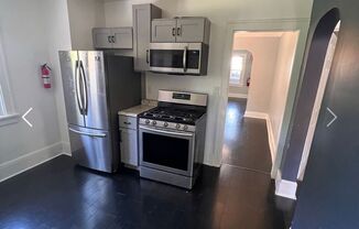 4 beds, 1 bath, $1,999