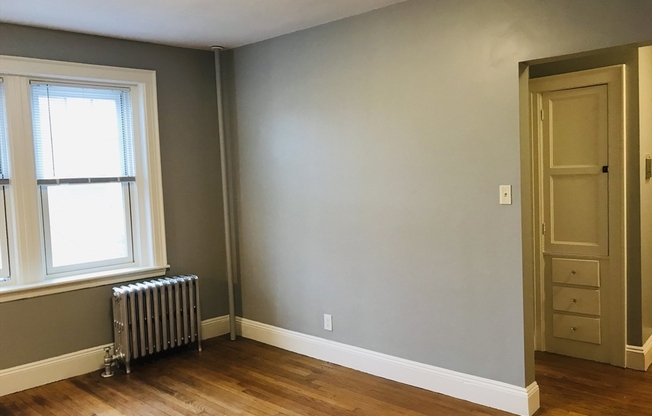 52 Strathmore Rd