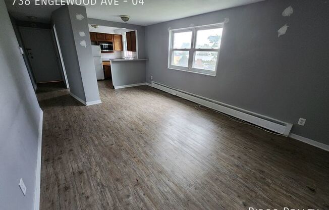 1 bed, 1 bath, 550 sqft, $1,050