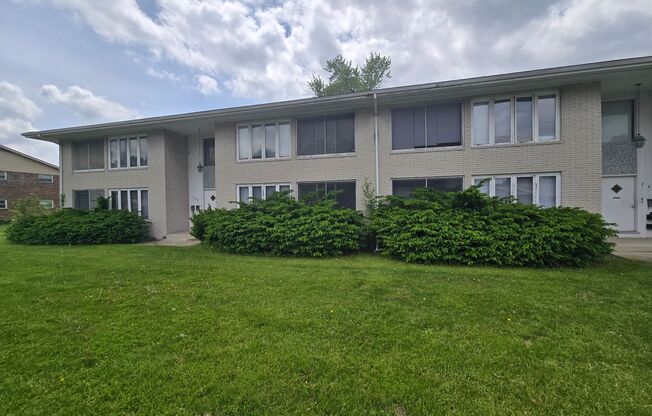 2420 Eastgate
