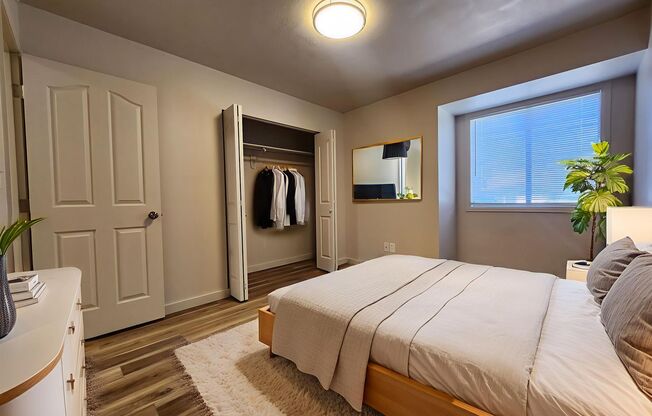 Anita Duplexes 1411-1433 Anita Street