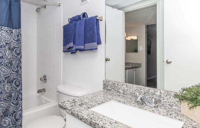 1 bed, 1 bath, 742 sqft, $795