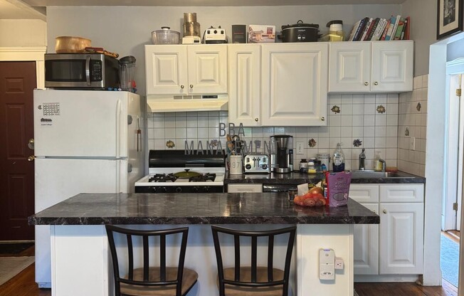 96 STRATHMORE RD