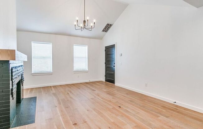 1 bed, 1 bath, 925 sqft, $1,500, Unit 1