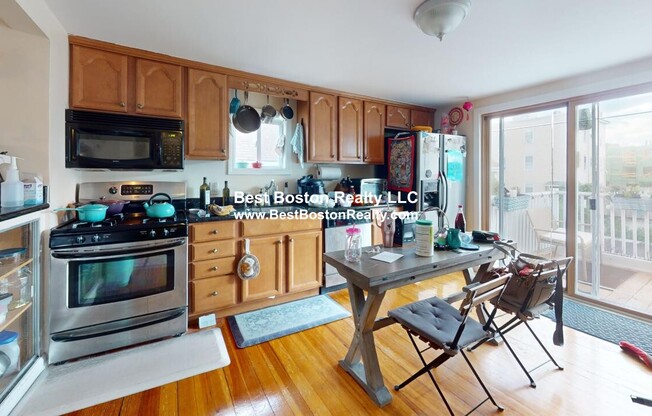 5 Clyde St, Somerville MA 2