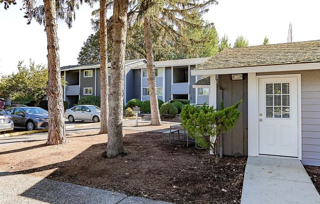 Countrywood Apartments