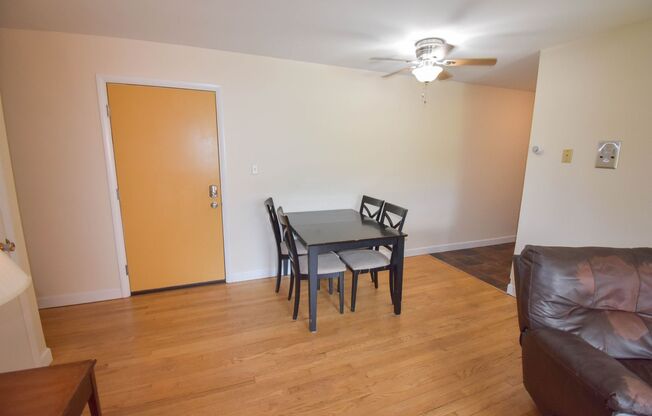 1 bed, 1 bath, 520 sqft, $950, Unit 19