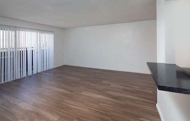 2 beds, 1 bath, 1,001 sqft, $2,395, Unit B-10